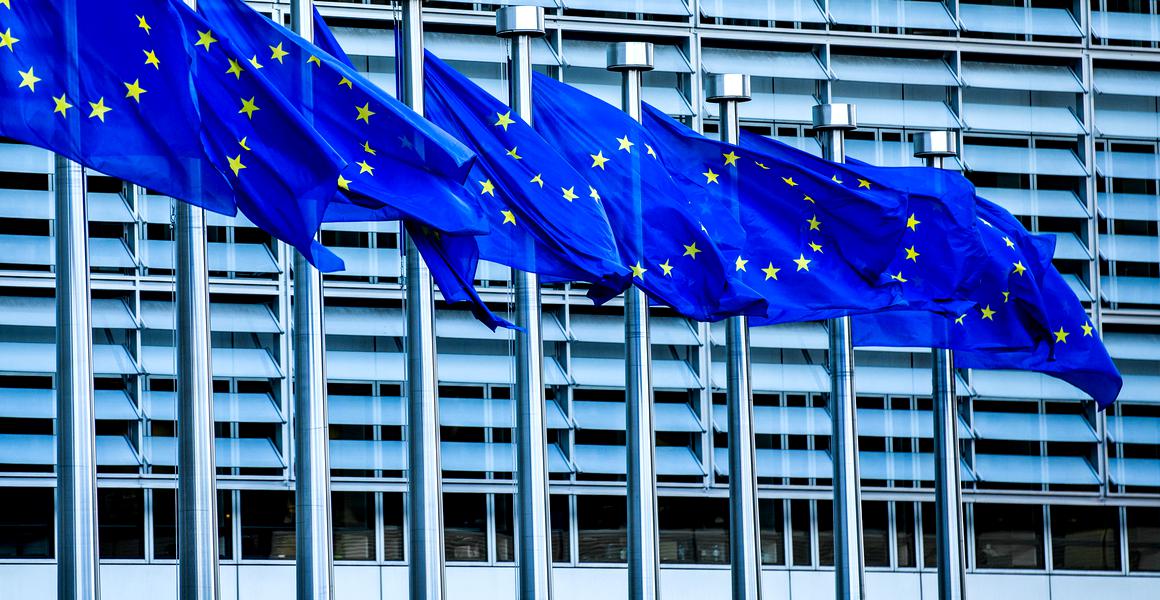 Comisia Europeană propune amânarea aplicării normelor privind emisiile de metan pentru importuri