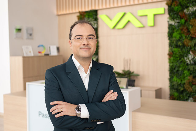 VAT România anticipează o creștere de 30% a afacerilor, impulsionată de cererea pentru cipuri și AI
