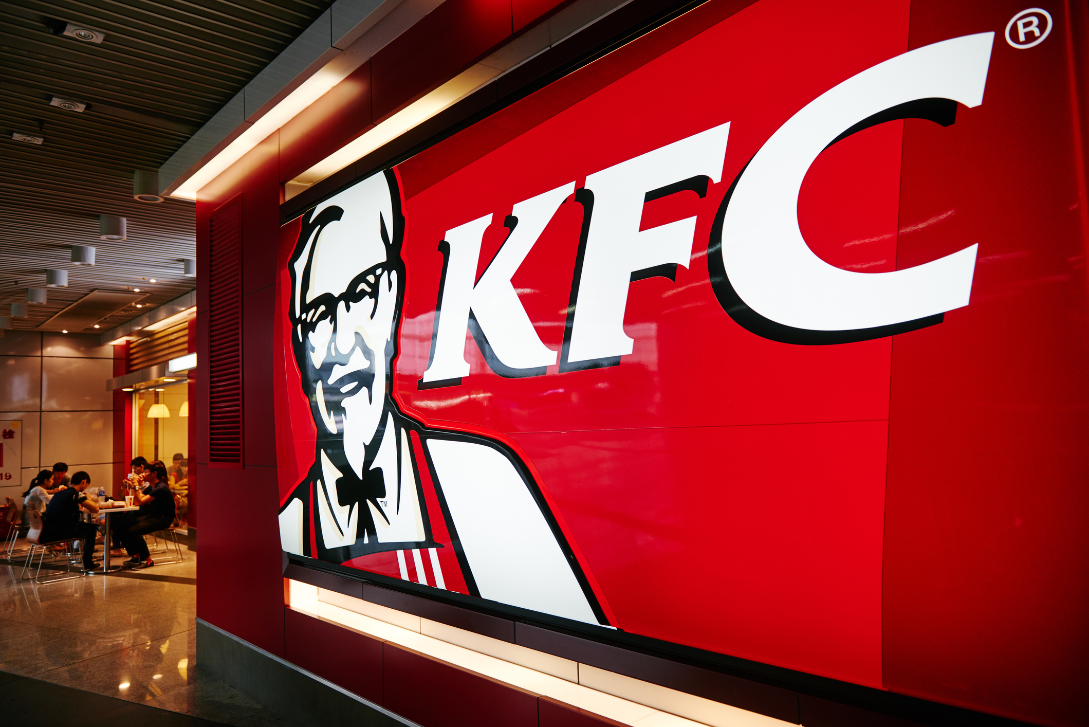 KFC schimbă furnizorul de băuturi din SUA: parteneriatul cu Pepsi se încheie după patru decenii