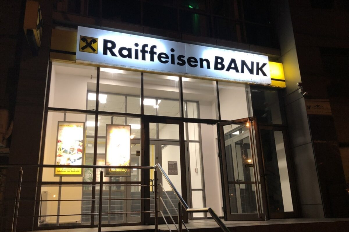 Raiffeisen Bank a listat la BVB o emisiune de obligațiuni de 750 de milioane de lei