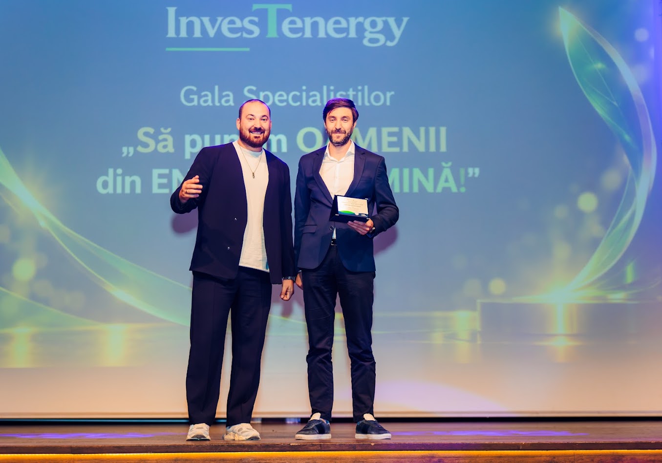 Start-up-ul românesc Vampire Energy a fost premiat pentru tehnologia de gestionare a încărcării electrice