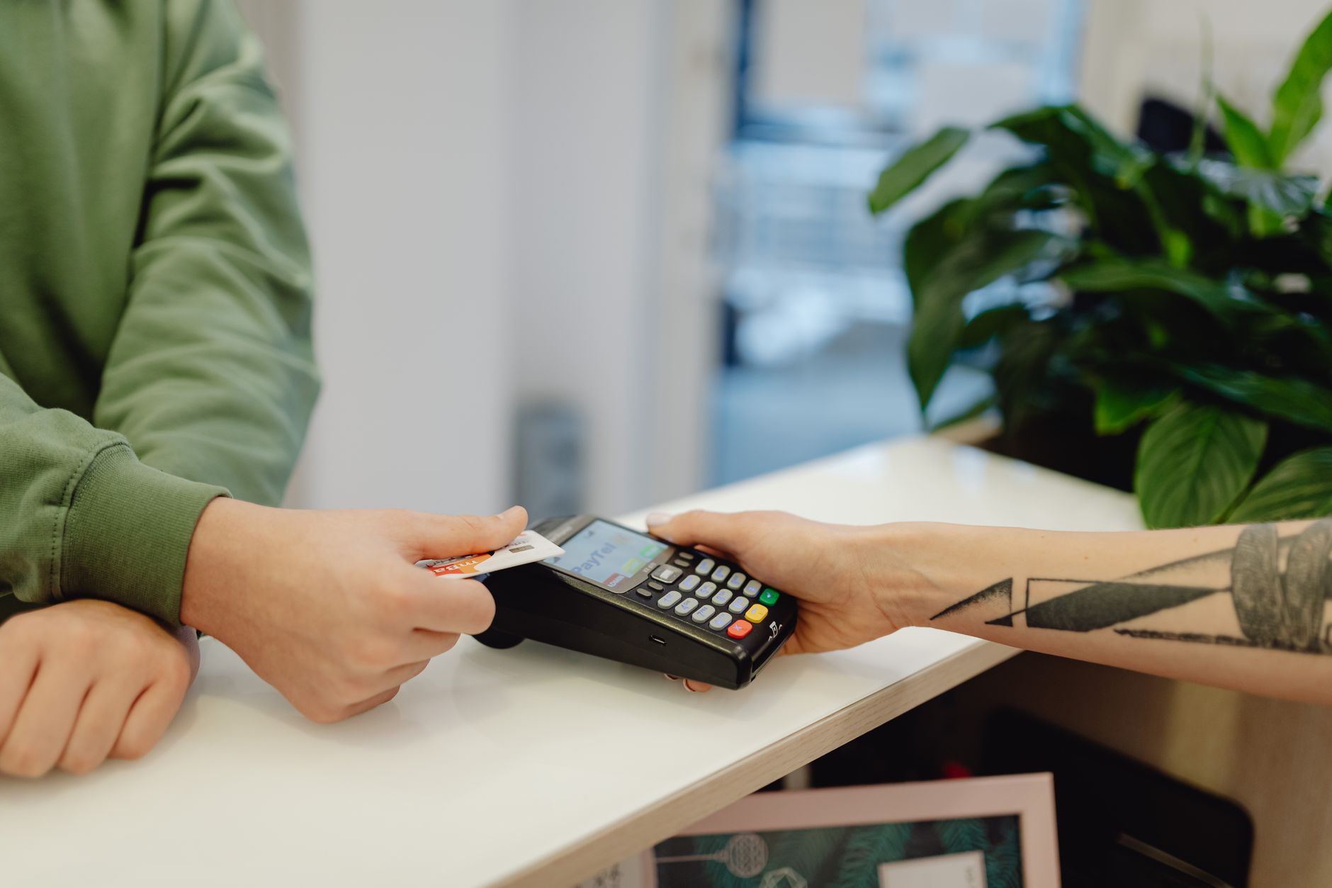 CEC Bank introduce dobânzi reduse la facilitățile de overdraft pentru clienții persoane fizice