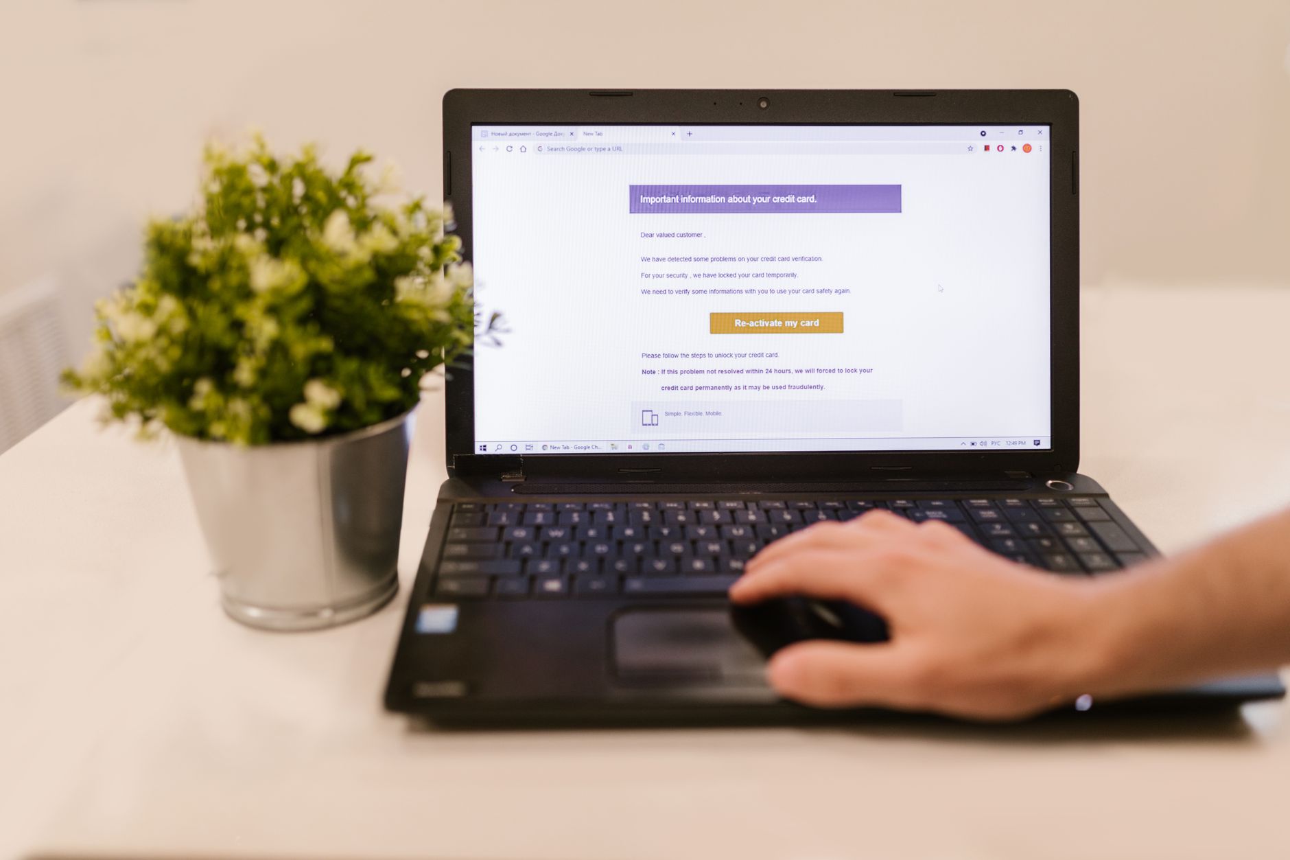 Avertisment privind datele personale: Riscurile oferirii CNP-ului sau a actelor pentru reduceri online