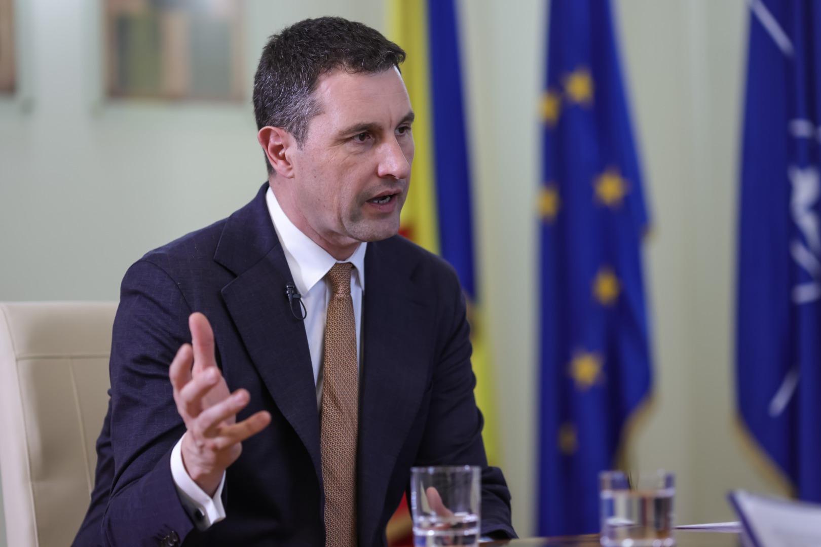 Tanczos Barna solicită implementarea unei scheme naționale de ajutor de stat pentru fermele de porci și păsări