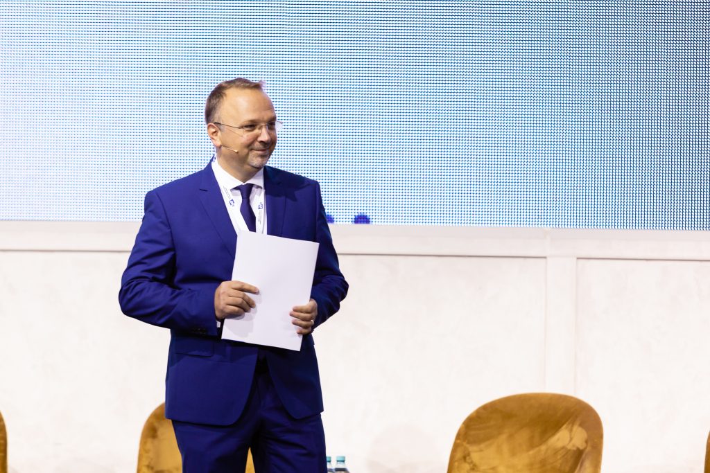 Investițiile recurente devin esențiale pentru protejarea economiilor în contextul incertitudinii economice