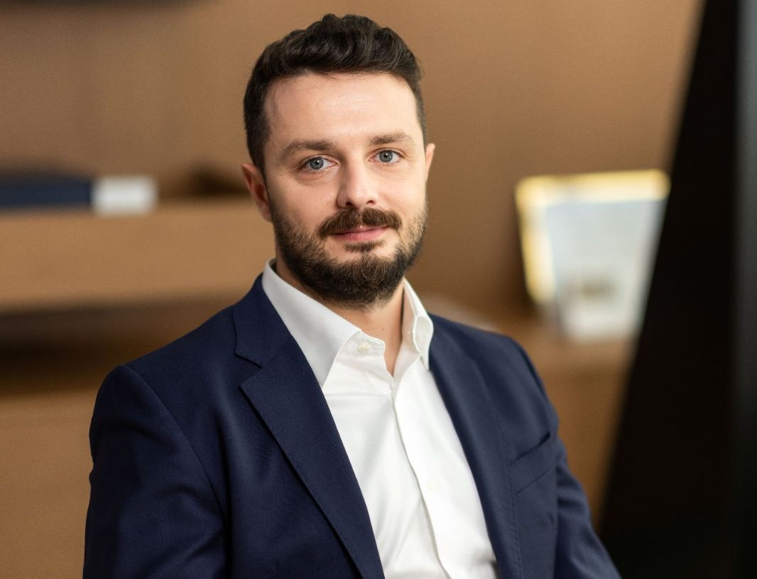Protecția cumpărătorilor de locuințe: Adrian Stoichină propune schimbarea mecanismului de garantare a construcțiilor