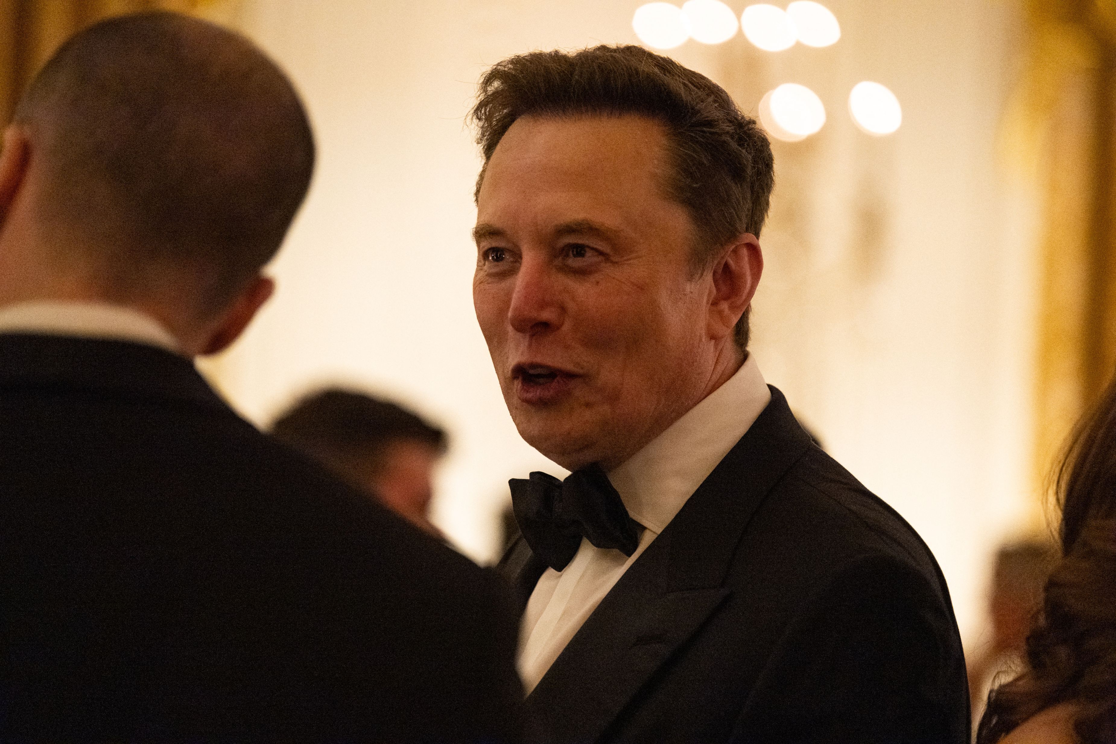 Elon Musk promite distribuirea acțiunilor SpaceX către toți copiii din SUA, un gest de peste 10 miliarde de dolari