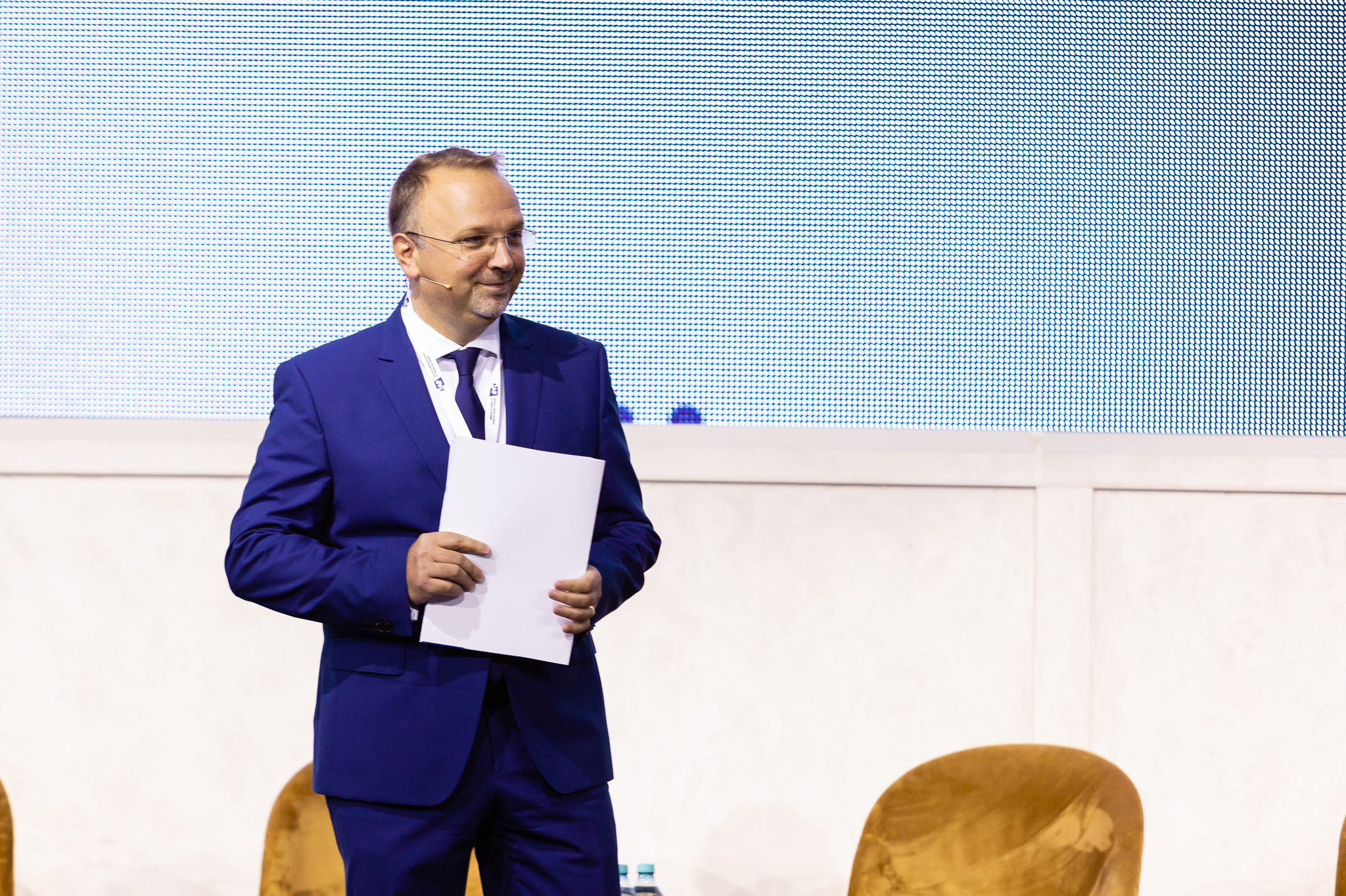 Programul „Economisește inteligent” al AAF se concentrează pe investiții în contextul incertitudinii economice