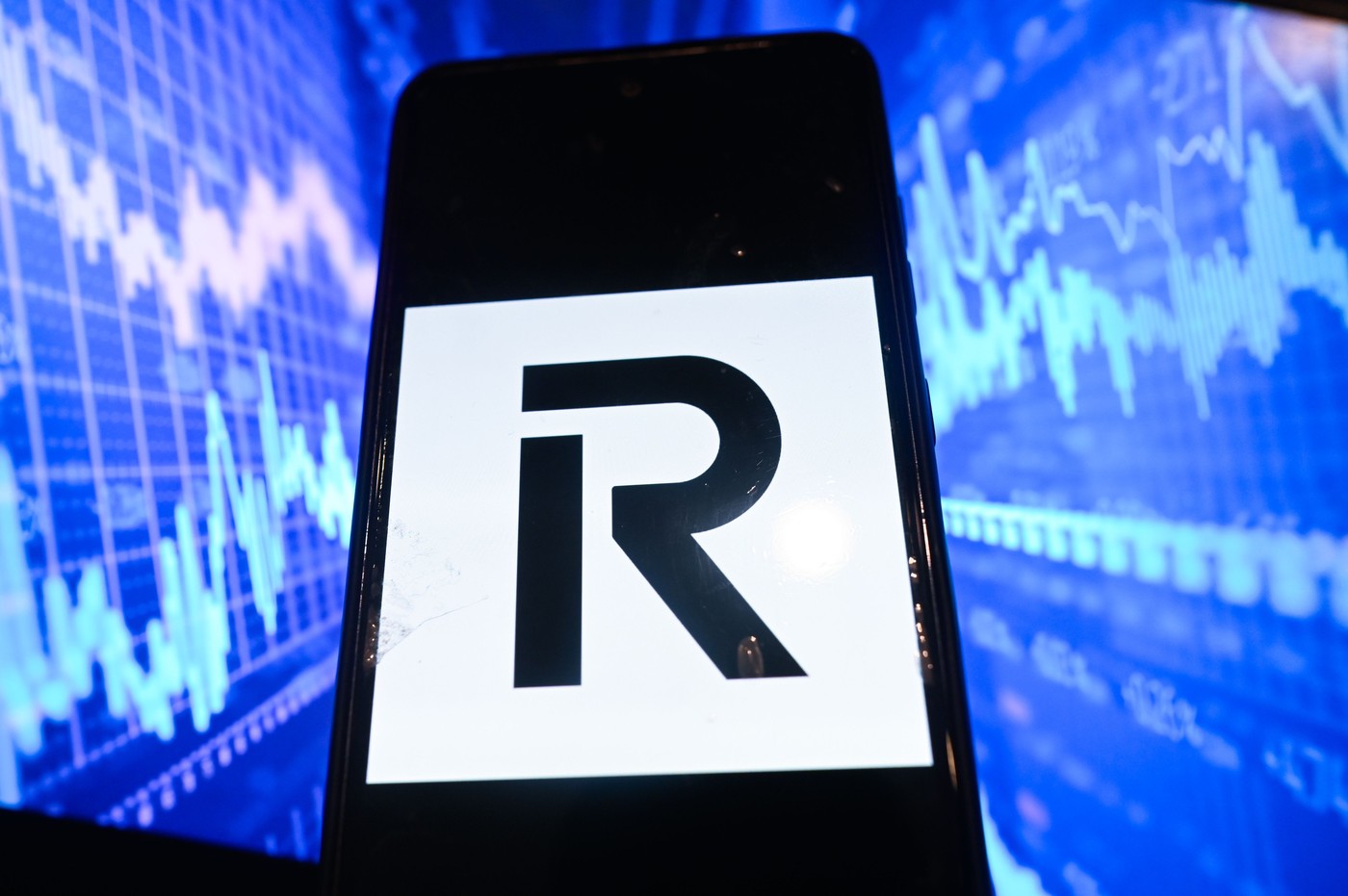 Probleme tehnice majore la Revolut: aplicația este indisponibilă în România și în alte țări