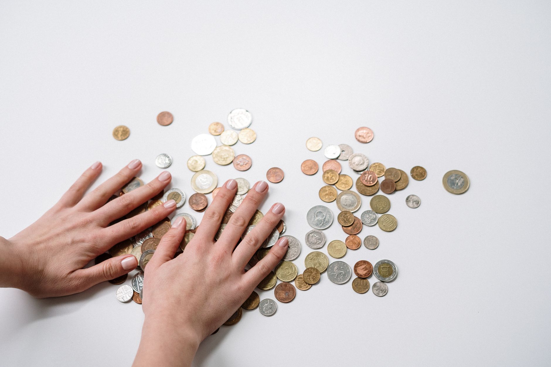 Evoluția cursului euro pe piața interbancară în contextul formării noului Guvern