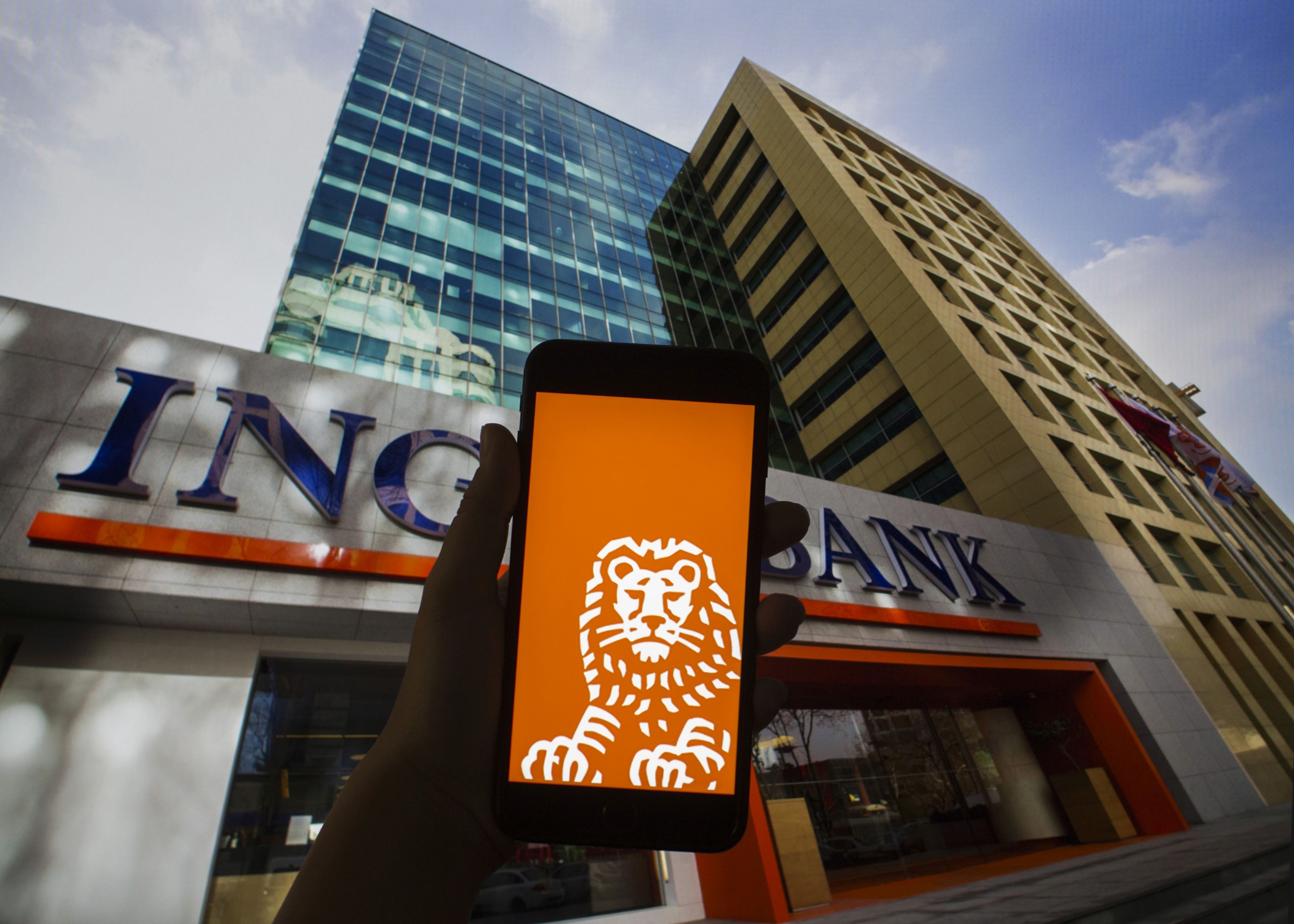 Tribunalul din Amsterdam obligă ING să mențină conturile grupului rus Gazprom
