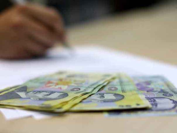 Investitorii străini își reduc expunerea pe titlurile de stat românești sub pragul de 17%