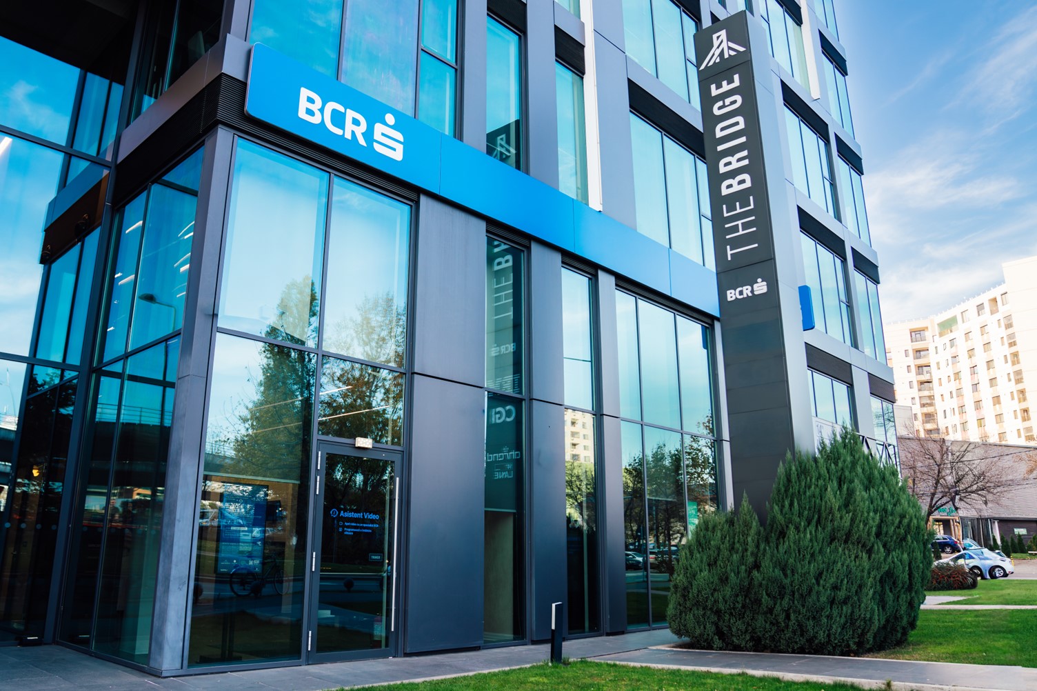 BCR și BCR Asigurări de Viață VIG lansează asigurarea Global Care pentru tratamente medicale în străinătate