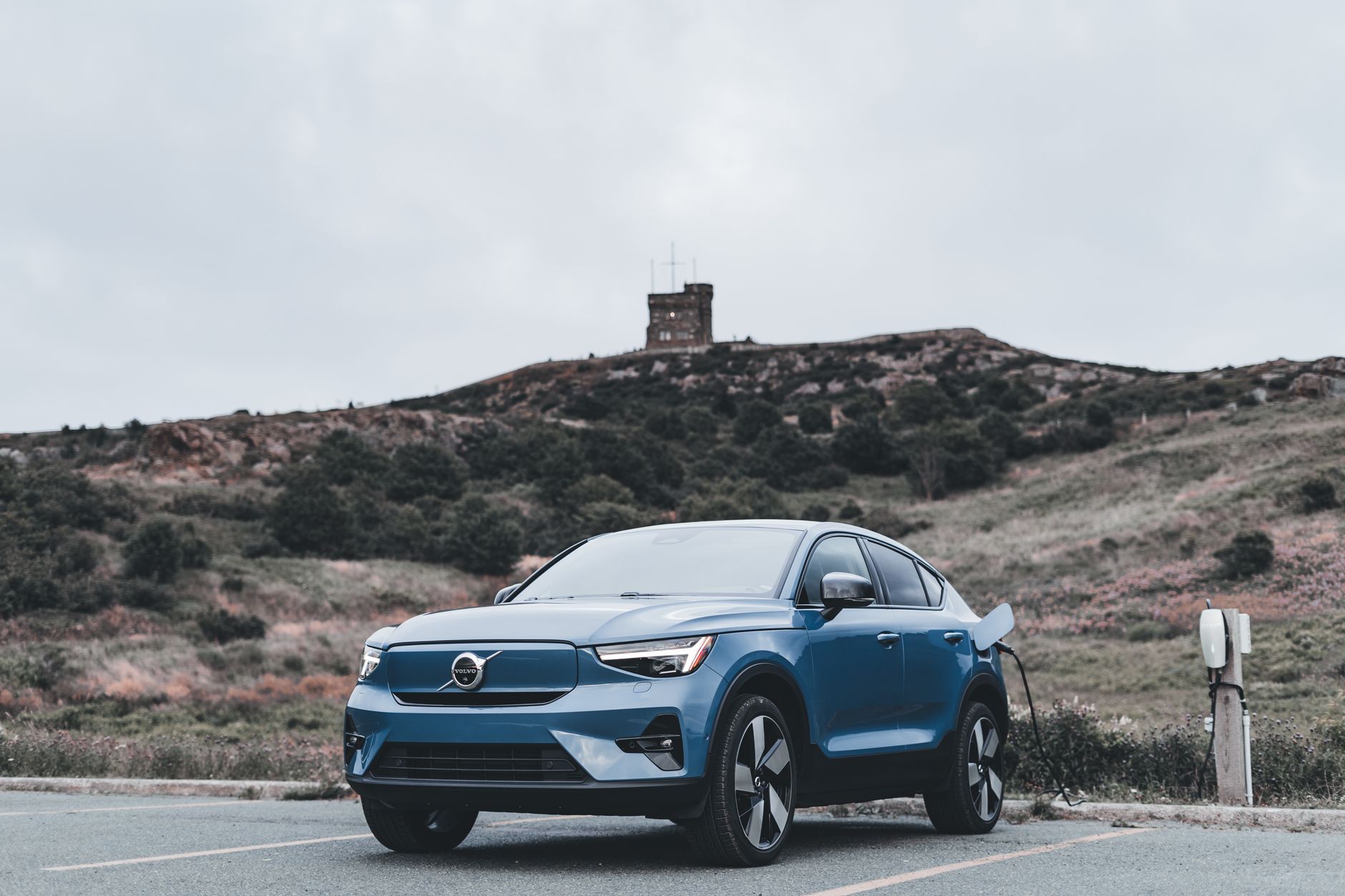 Viitorul model electric Dacia Hipster atrage atenția presei din Serbia