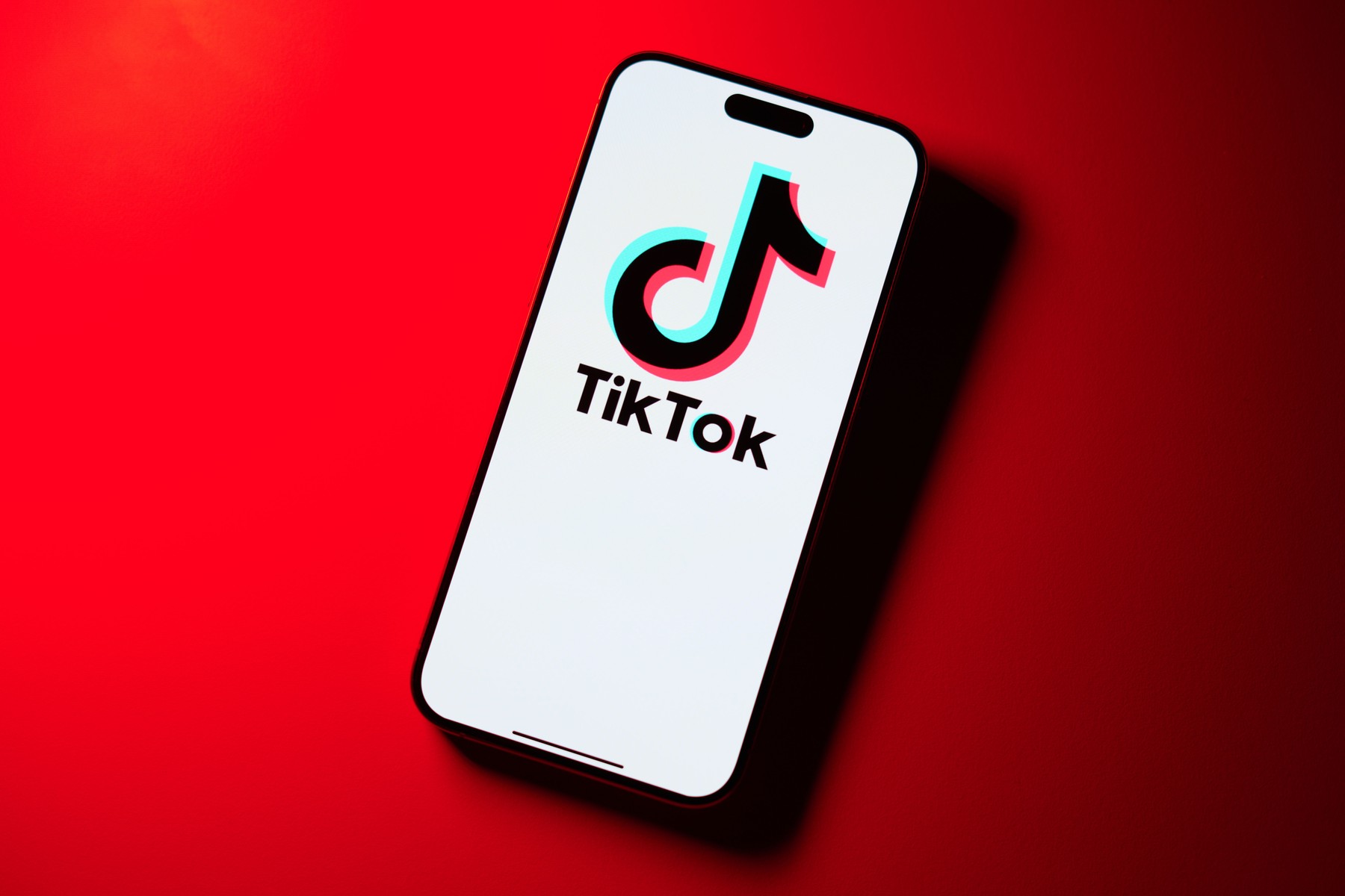 Axel Springer a propus achiziționarea unei părți din operațiunile TikTok din Europa, dar planul a fost respins