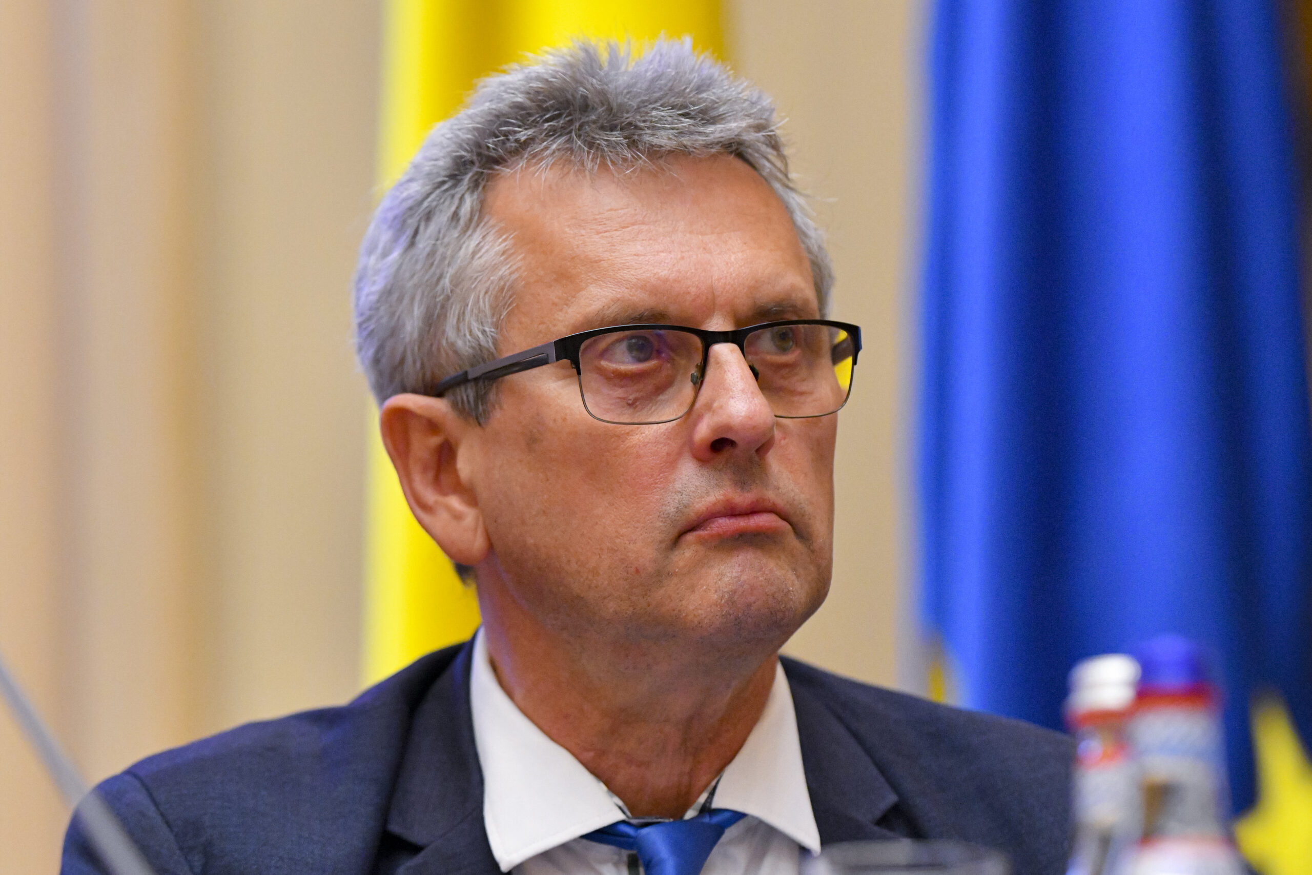 Economistul-șef al BNR propune un pact politic pentru reducerea deficitului bugetar sub 3% din PIB
