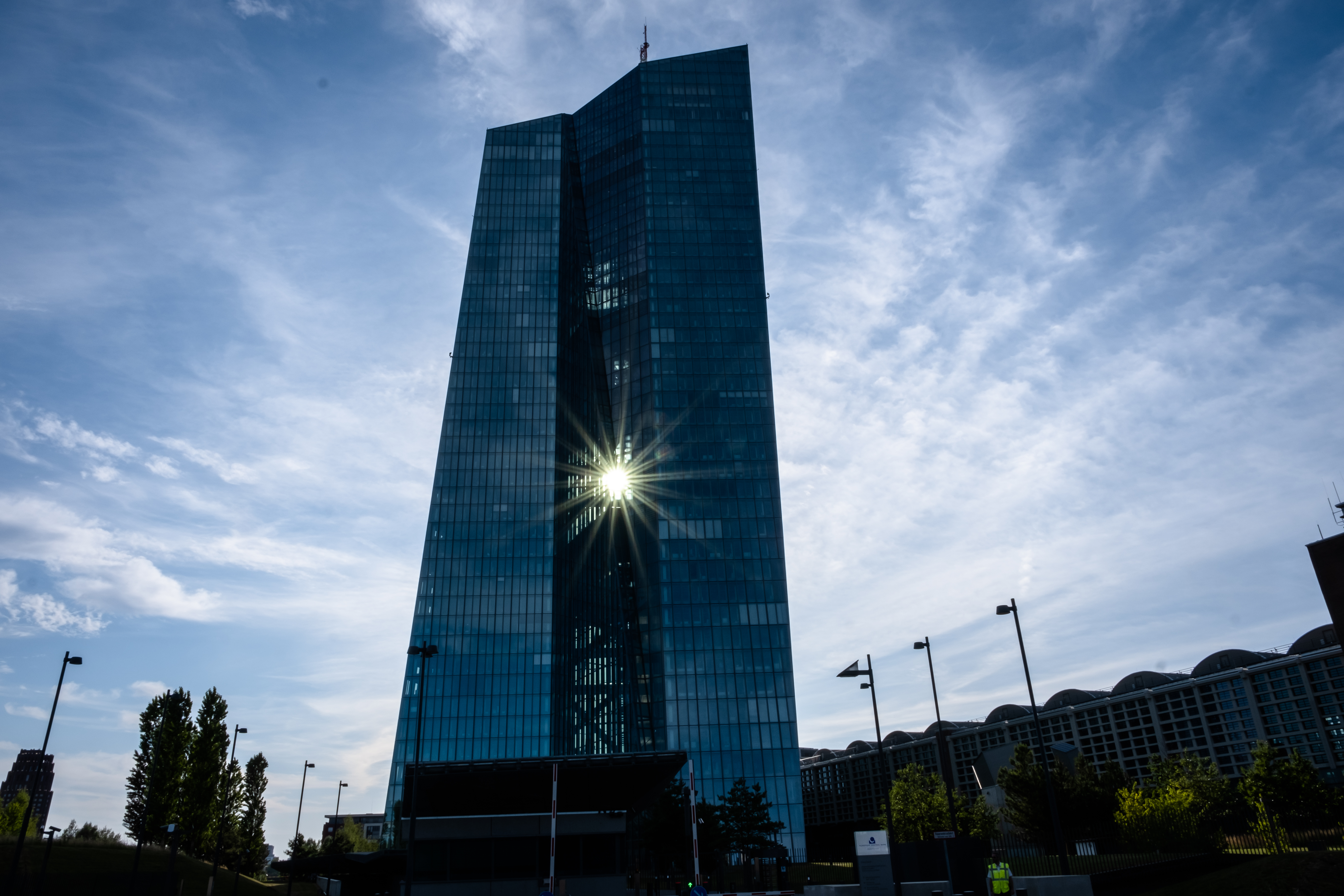 Acord politic la nivel european pentru reformarea pieței securitizării și susținerea creditării