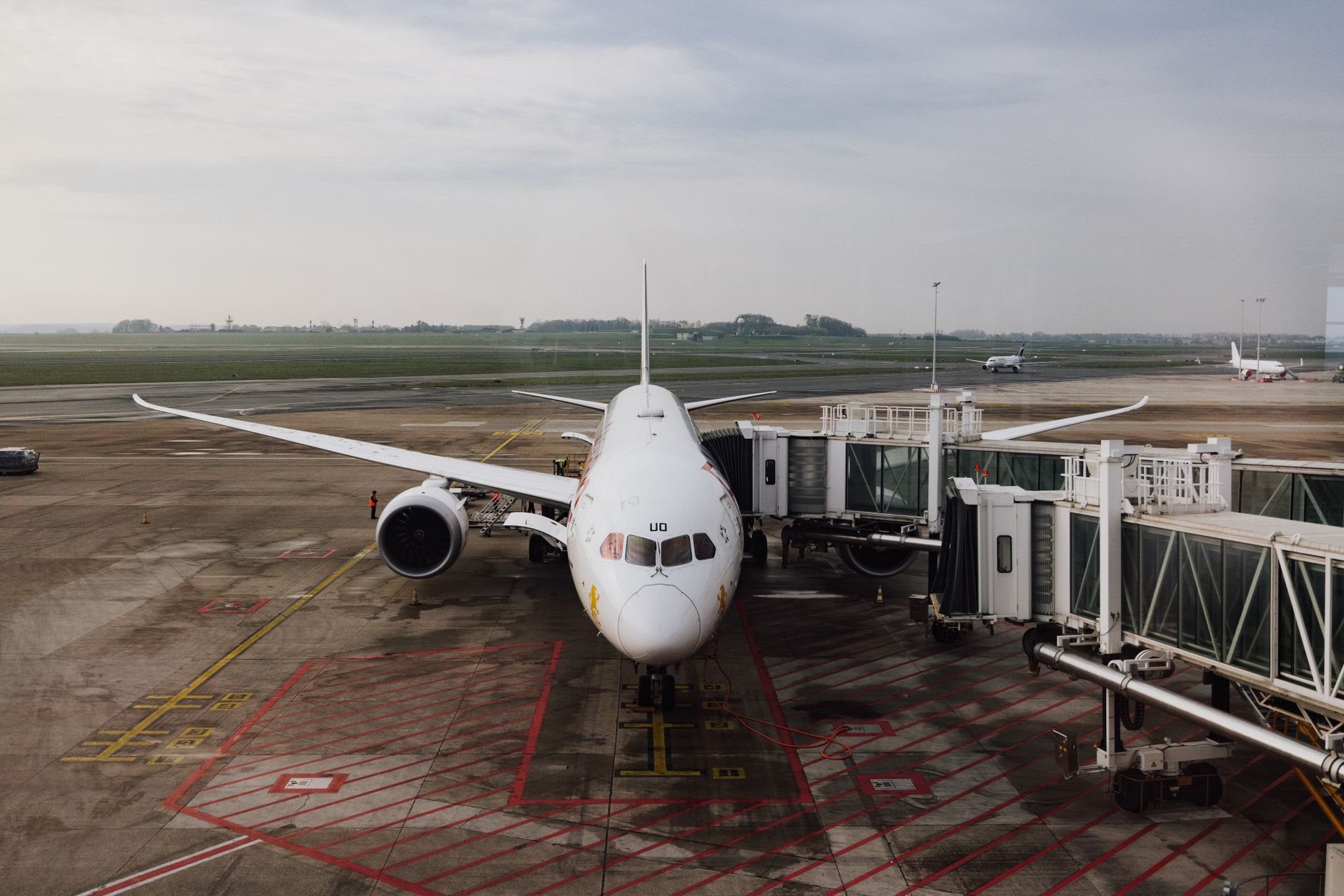 Dan Air solicită insolvența pentru a evita blocarea zborurilor din cauza datoriilor la Aeroportul Bacău
