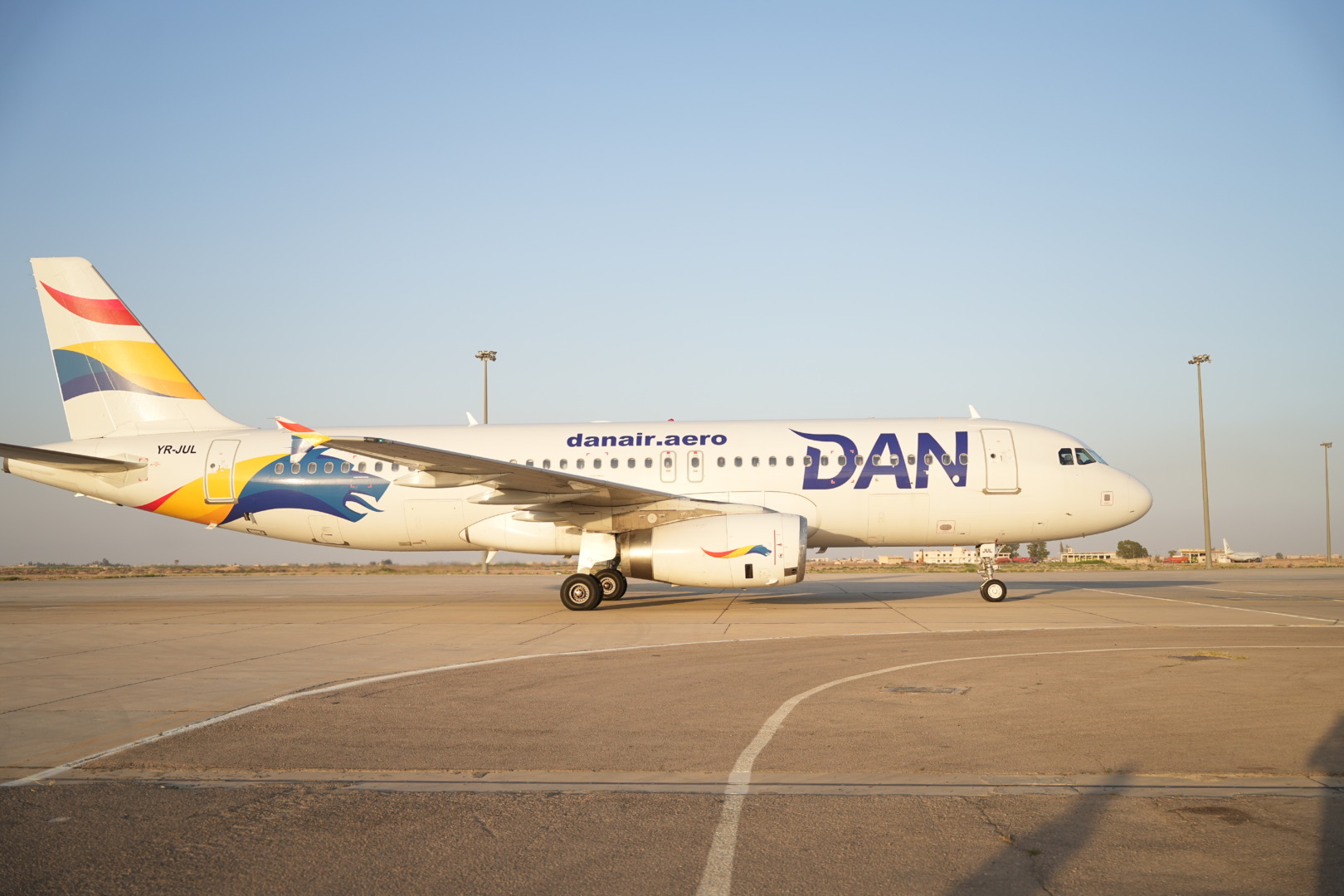 DAN AIR a depus cererea de insolvență pentru reorganizarea activității