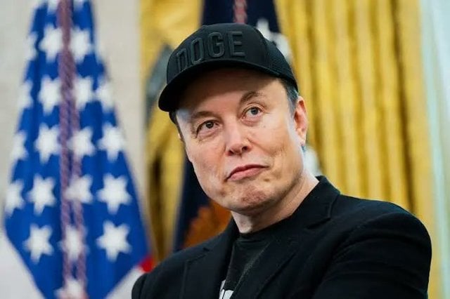 Elon Musk acuză Ucraina că a încălcat condițiile de utilizare ale serviciului Starlink