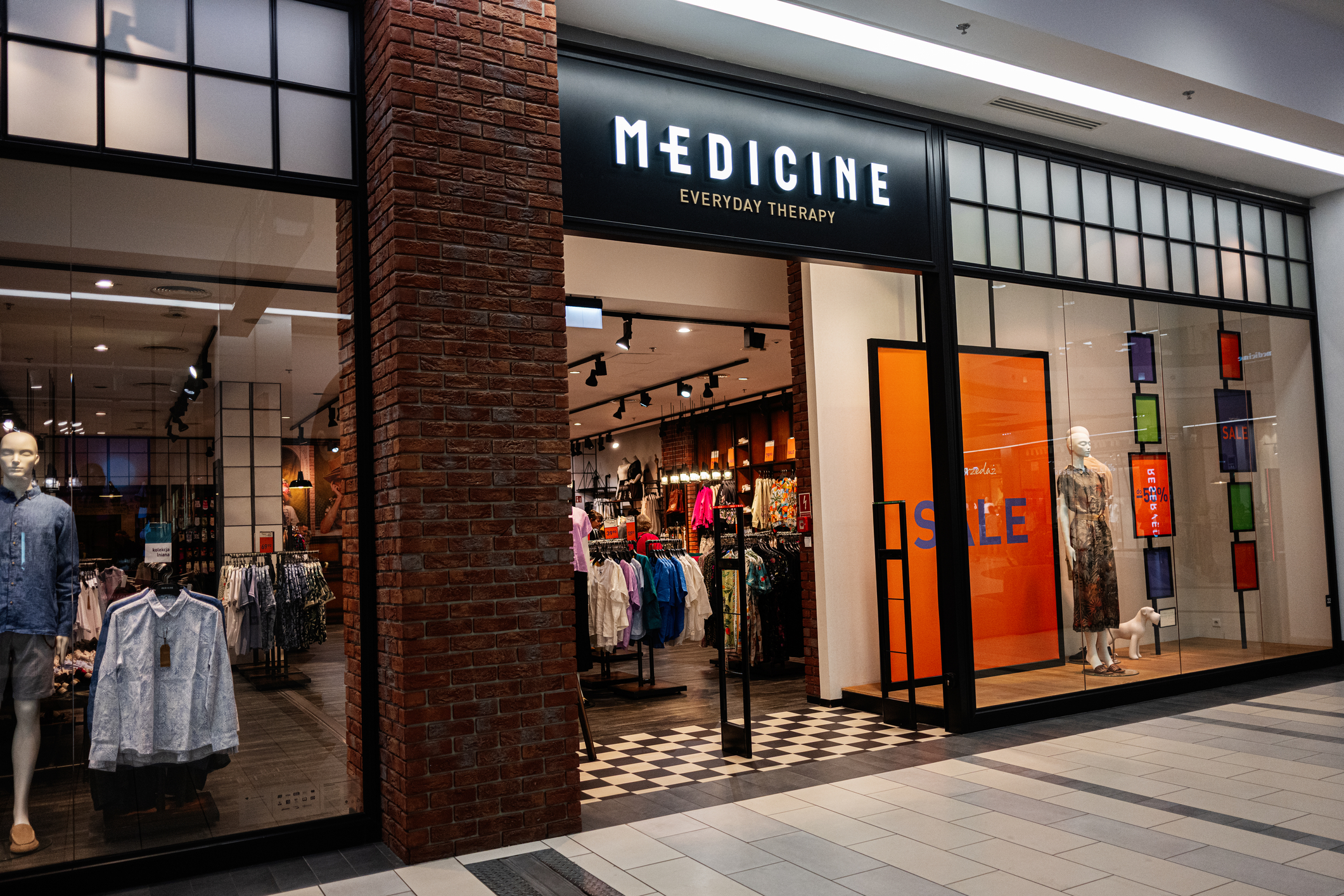 Brandul polonez de haine Medicine se extinde în România cu un magazin fizic în București
