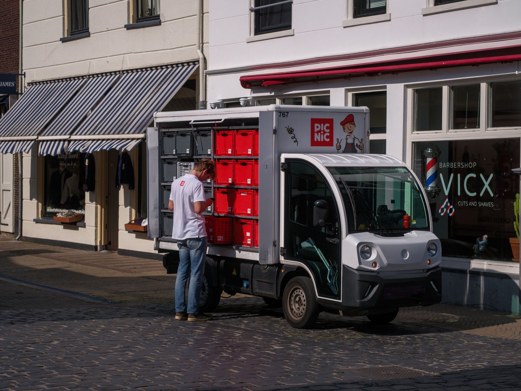 Propunere de subvenție de 5.000 de euro pentru înlocuirea camionetelor diesel cu modele electrice