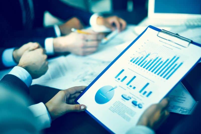 Încrederea macroeconomică în România a crescut în septembrie, în ciuda riscurilor de recesiune