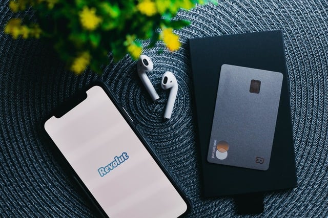 Revolut lansează Revolut Ventures pentru accesul investitorilor de retail la companii private