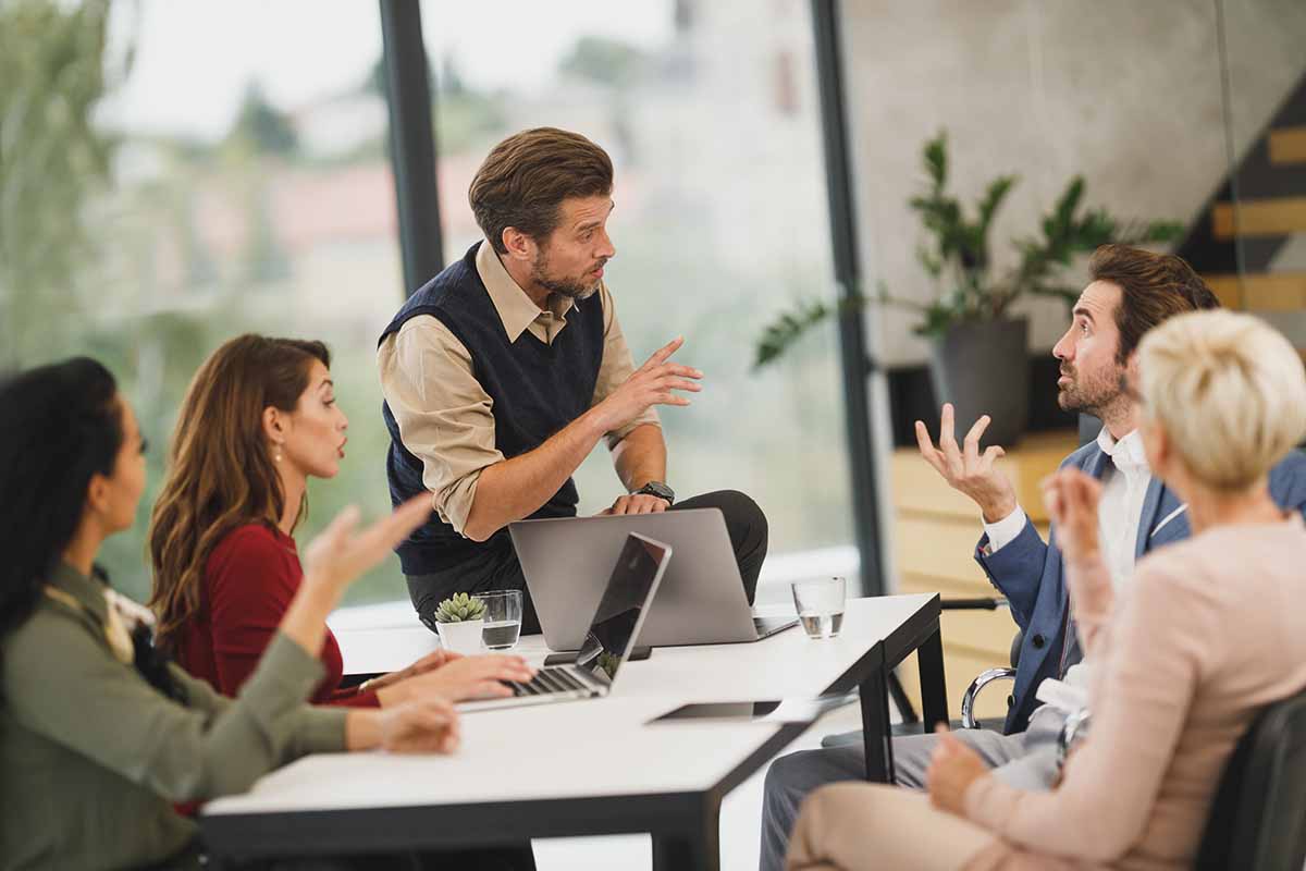 Sondaj EY România: 71% dintre companii nu sunt pregătite pentru noile controale fiscale digitale