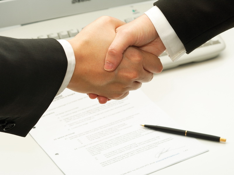 Antreprenorii români preiau active de la multinaționale: anul 2026 marchează un nou dinamism în tranzacții