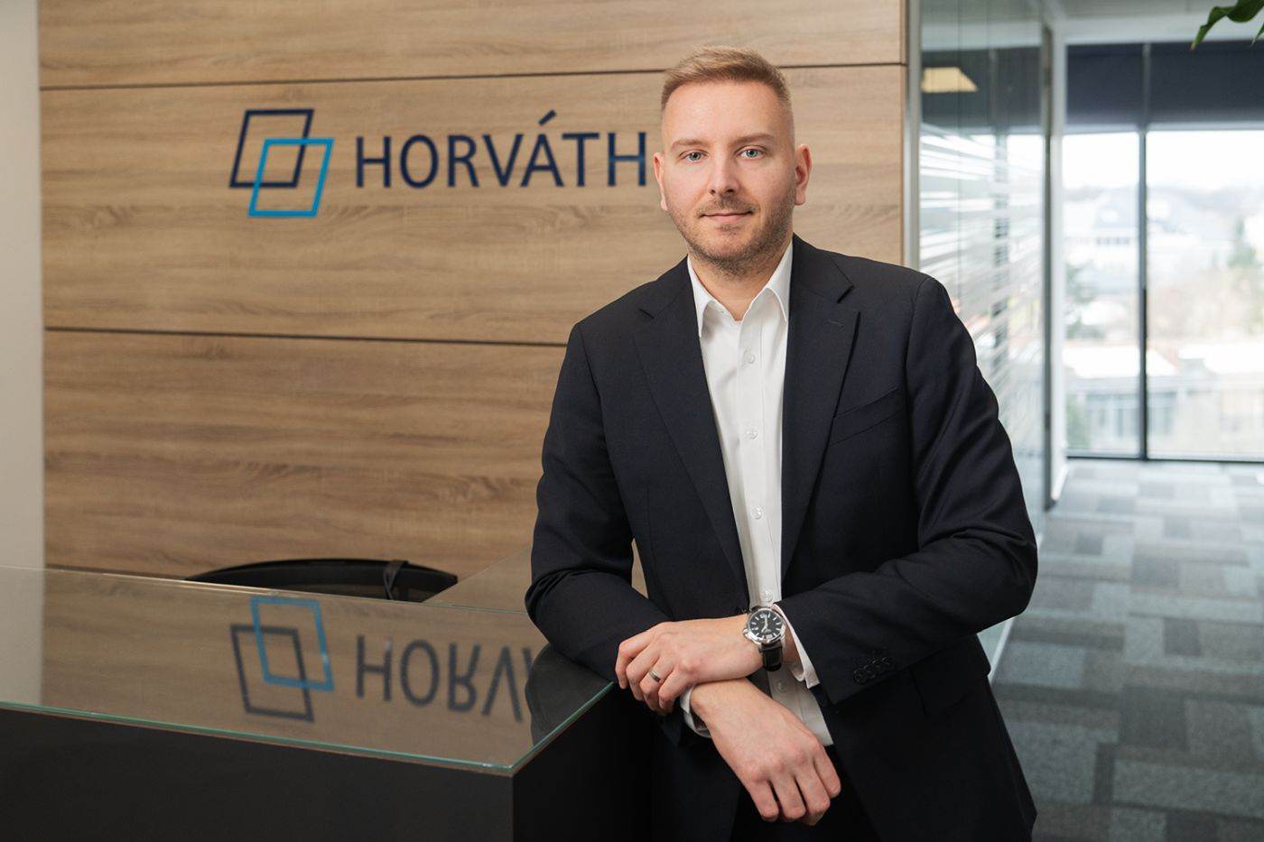 Investiția în AI nu înseamnă doar tehnologie, ci o arhitectură de date solidă pentru companii