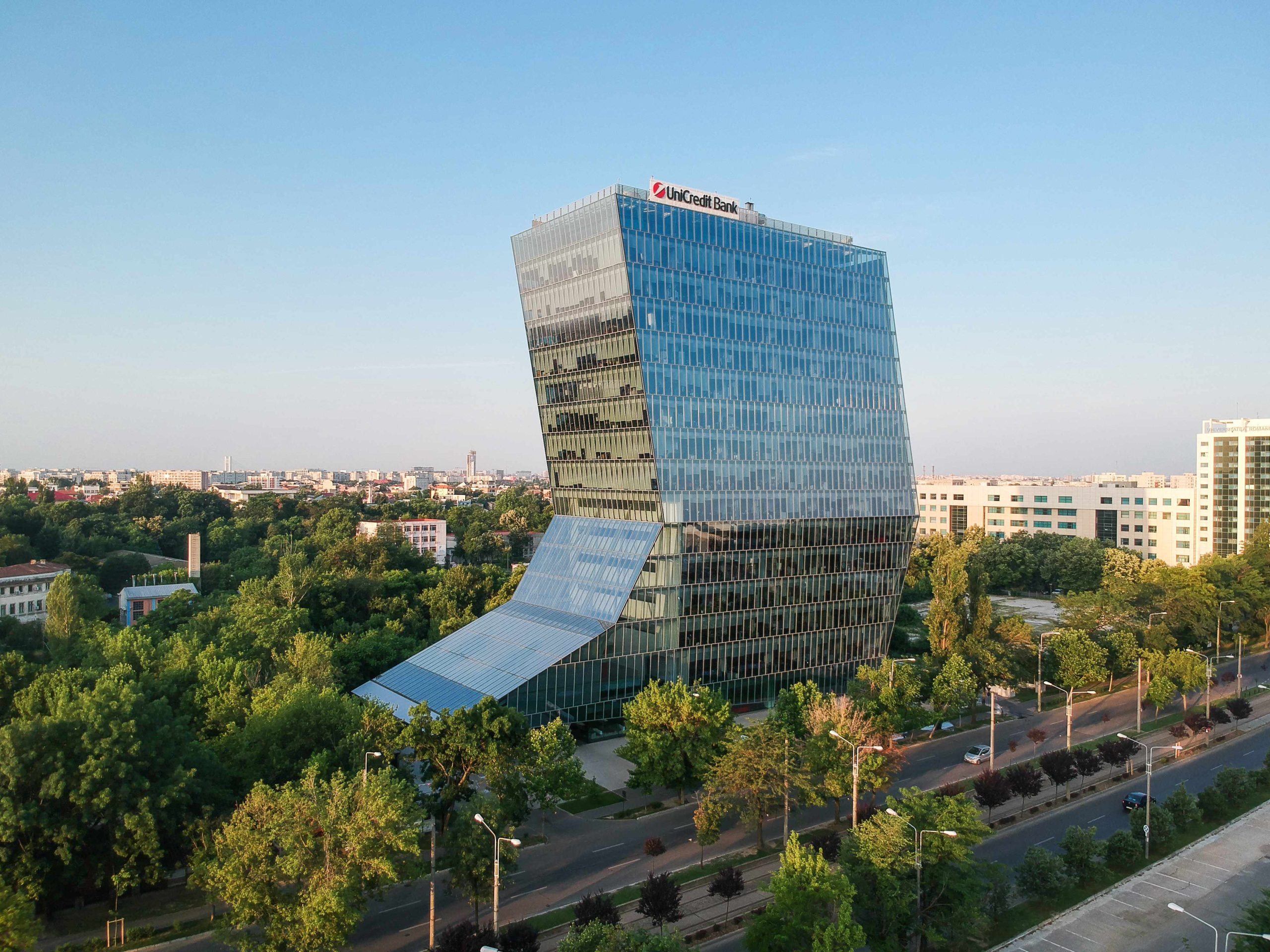 UniCredit contestă amenda de 431 de milioane de lei impusă de Consiliul Concurenței în dosarul ROBOR