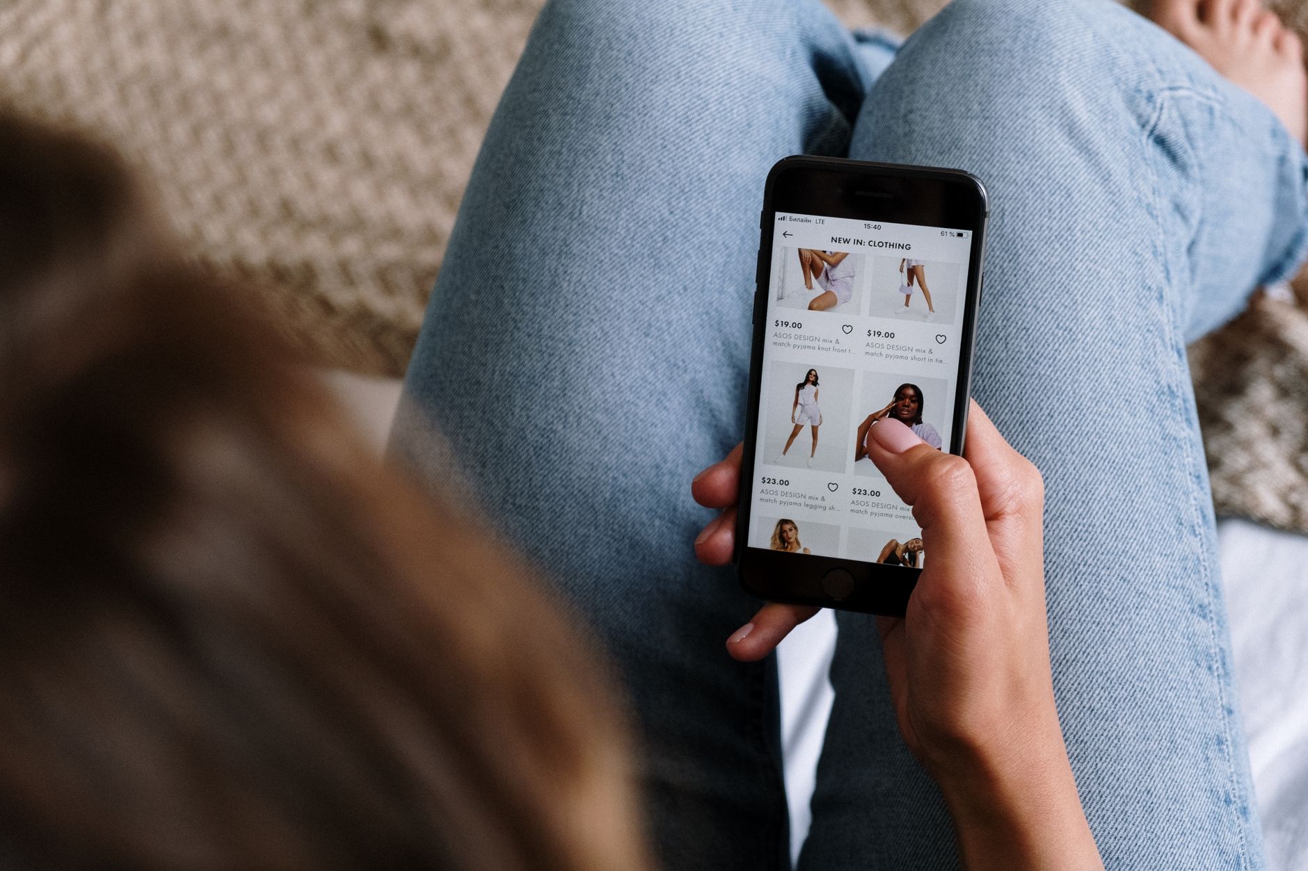 Evoluția e-commerce în România: Cum transformă tehnologia și personalizarea experiența de cumpărare