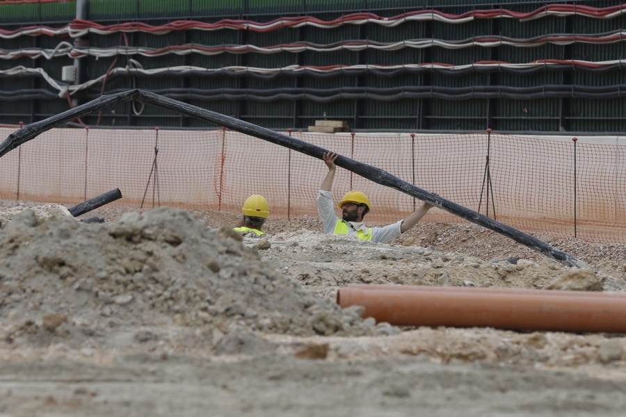 Analiză economică: România se confruntă cu riscuri de dezechilibru, dar diferă de criza Greciei din 2009