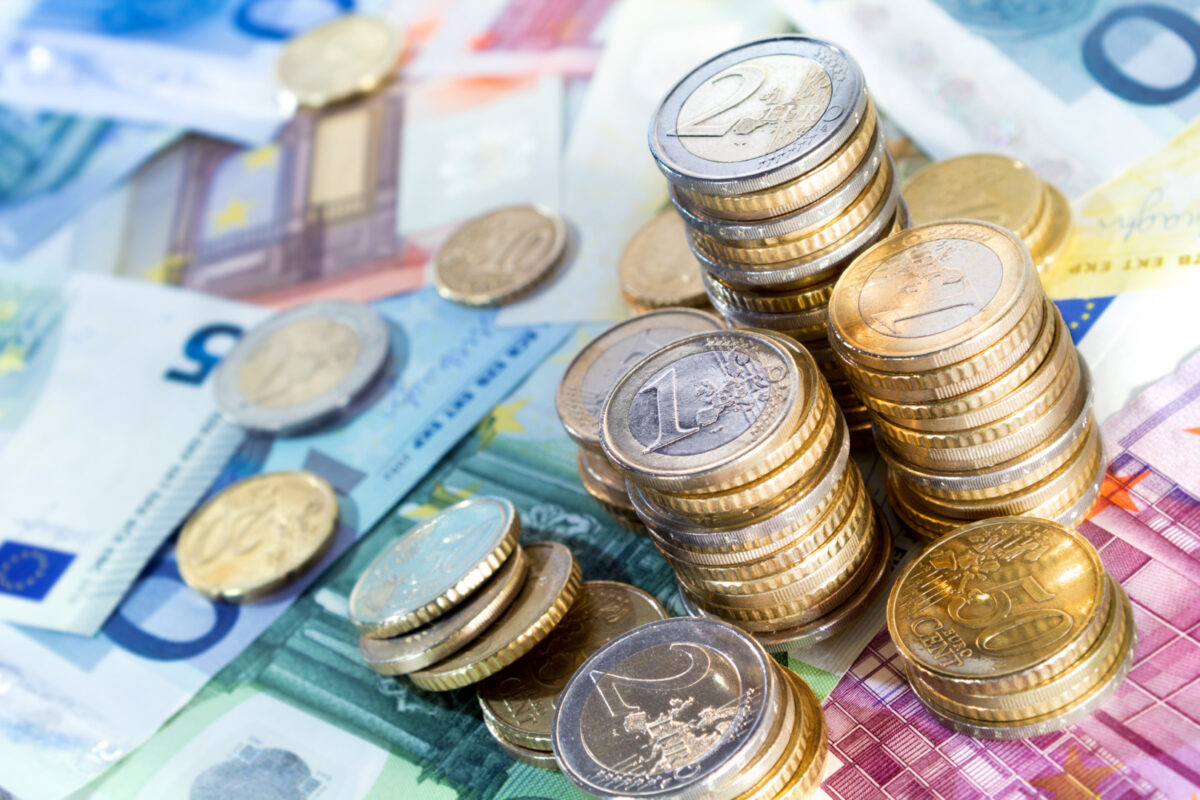 Rezervele valutare ale BNR au scăzut la 60 de miliarde de euro la sfârșitul lunii septembrie