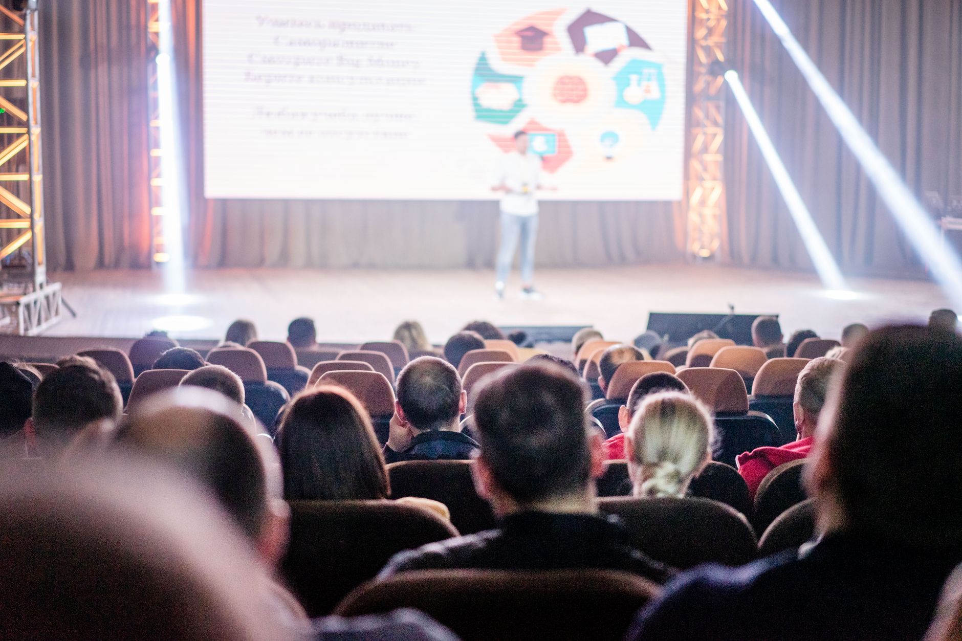 Impact SEE’26 la București: Ryan Reynolds, David Popovici și lideri globali au discutat despre afaceri și tehnologie