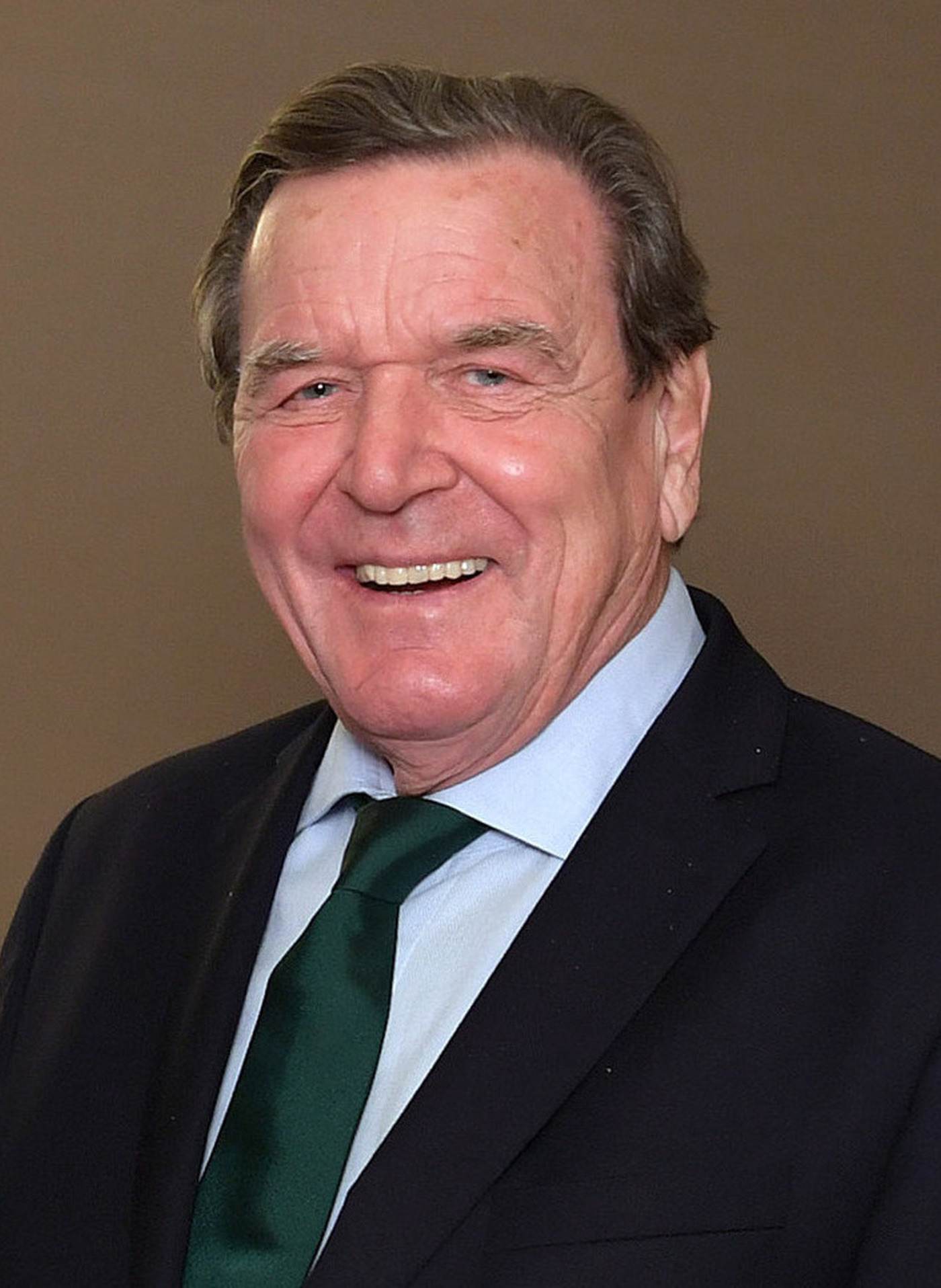 Fostul cancelar german Gerhard Schröder este numit în consiliul de supraveghere al filialei ruse Globus