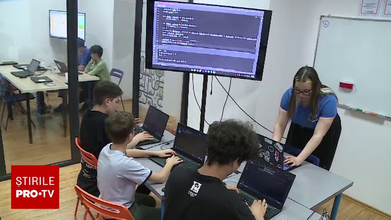 Copiii învață programare și robotică de la vârsta de 3 ani pentru pregătirea carierei viitoare