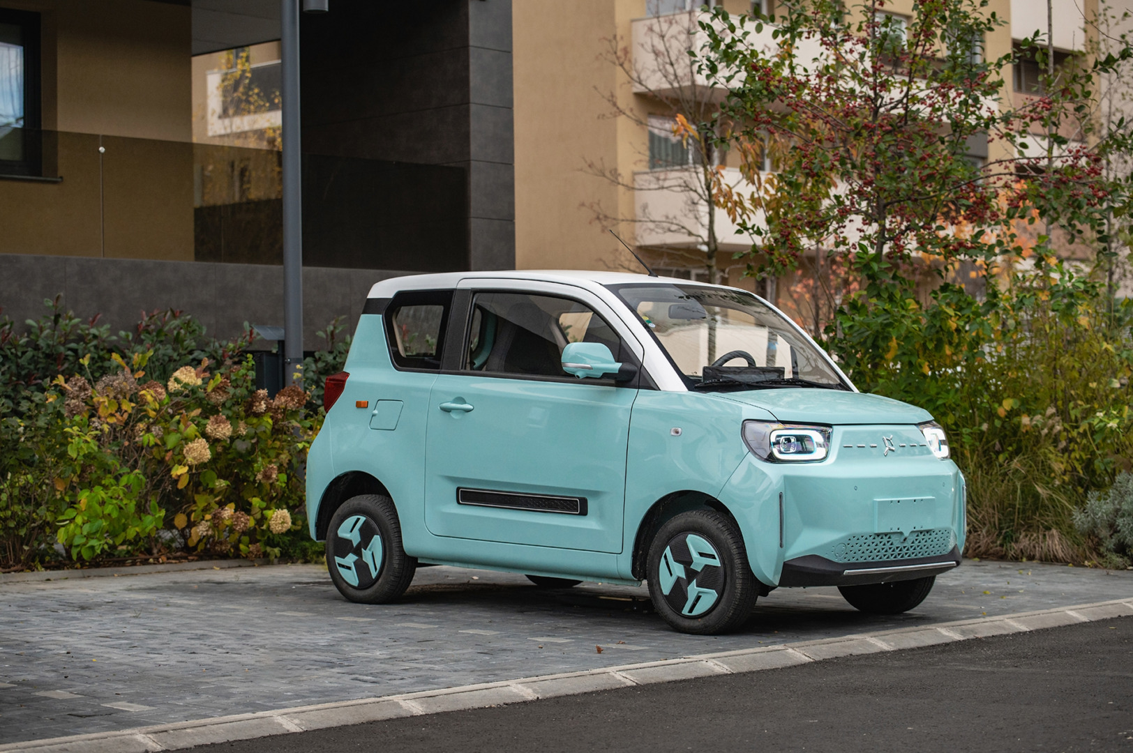 Allview Auto domină segmentul vehiculelor electrice urbane B1 cu o cotă de piață de aproape 59%