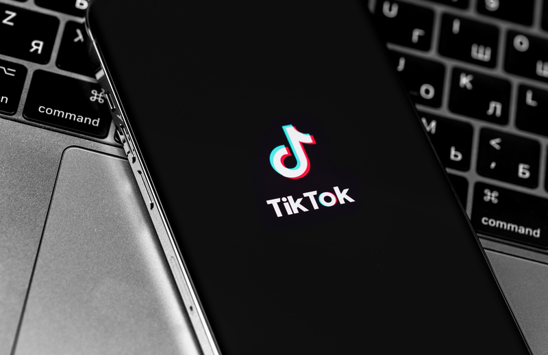 TikTok introduce soluții de publicitate bazate pe agenți AI pentru optimizarea campaniilor
