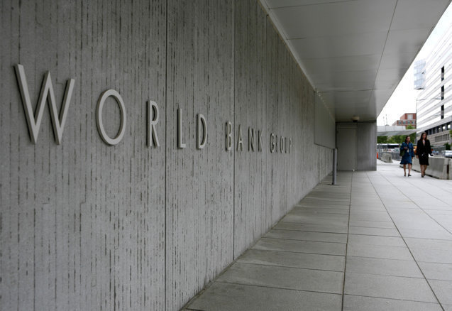 Banca Mondială estimează o scădere de 0,5% a PIB-ului României în 2026