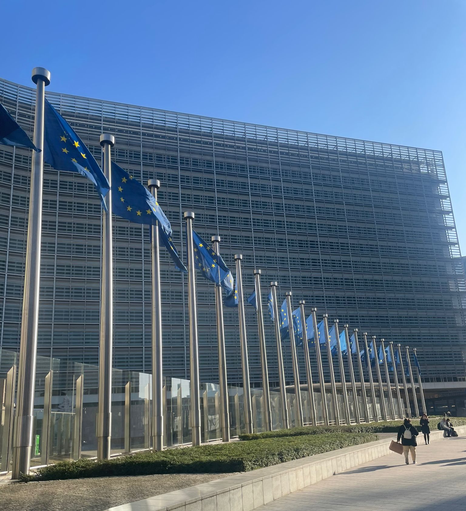 Mecanismul CBAM intră în etapa costurilor reale: Bruxelles pregătește extinderea către produse finite