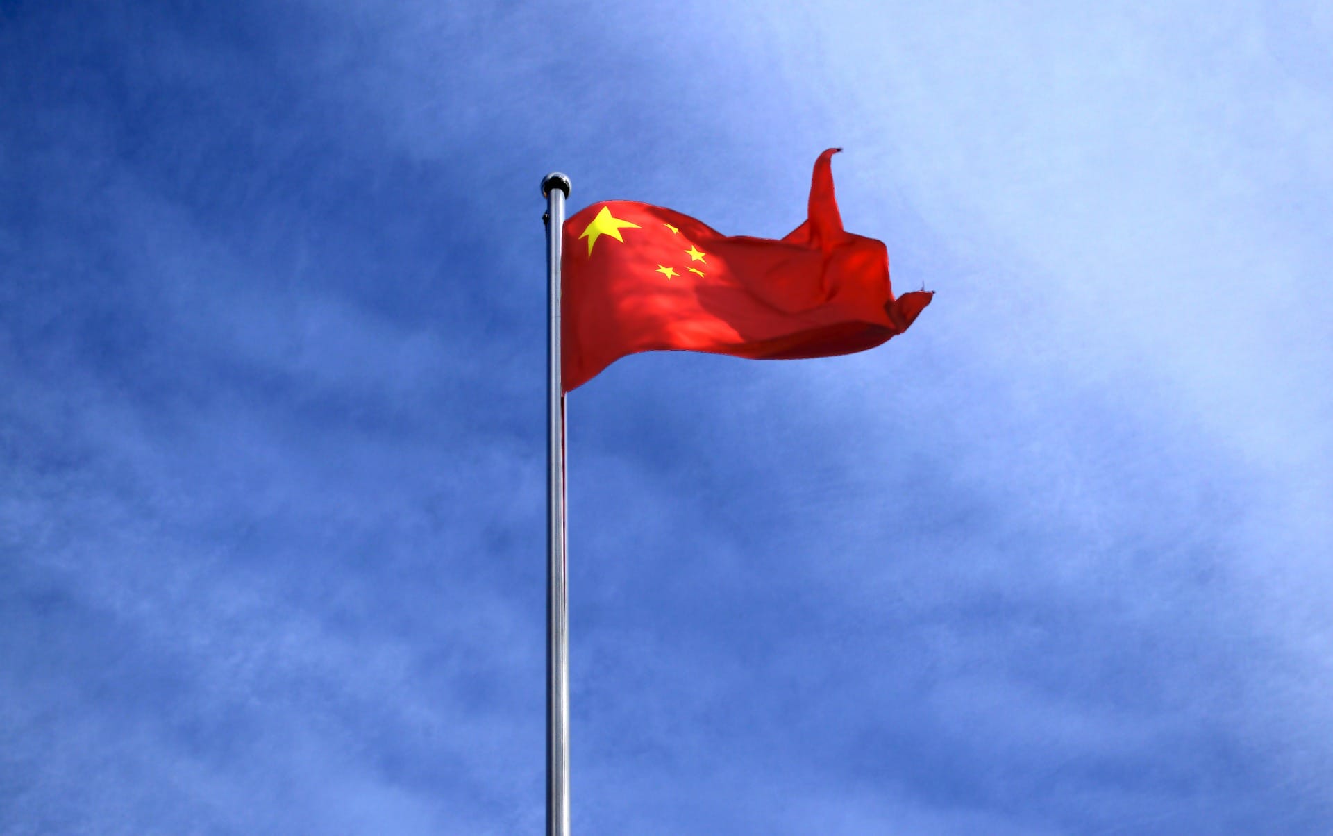 China refuză propunerea Uniunii Europene de a limita exporturile de vehicule hibride către piața comunitară