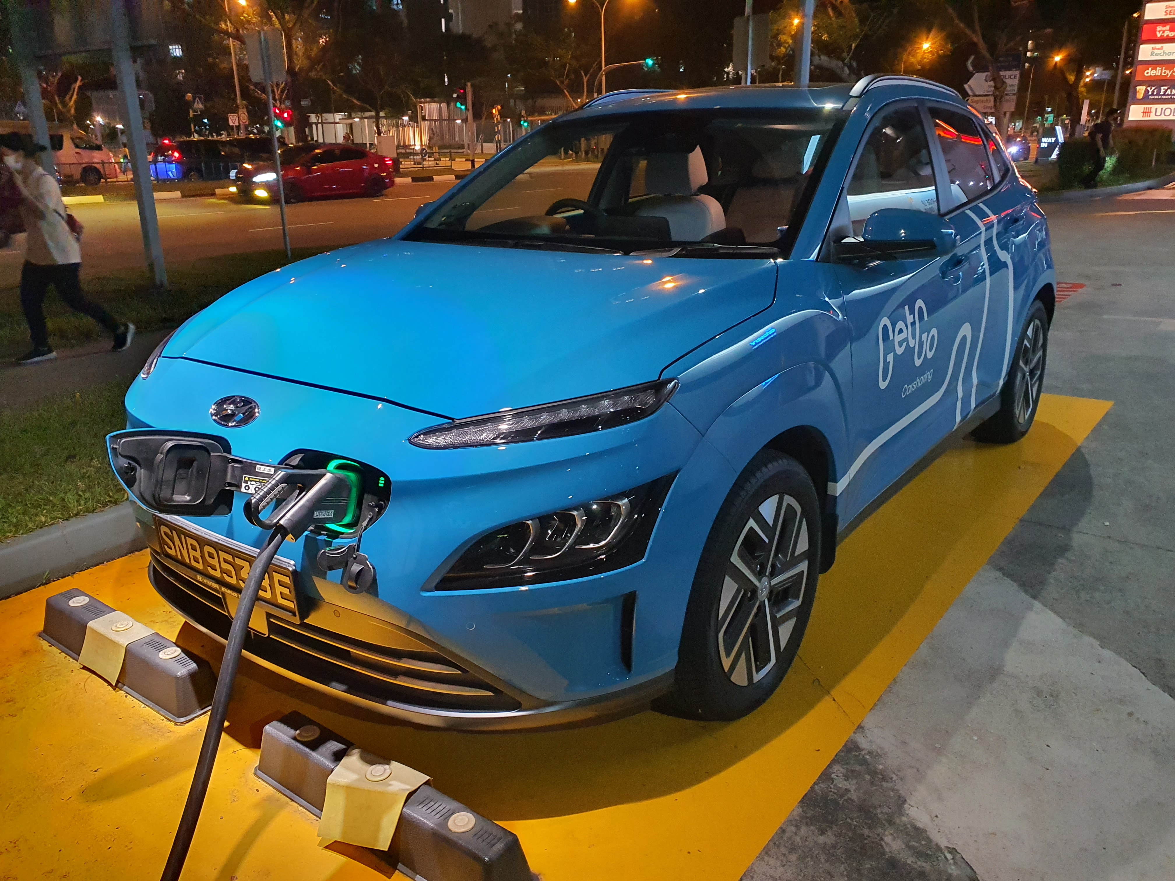 Mercedes înregistrează vânzări record la vehiculele electrice, în ciuda scăderii globale a volumului de automobile