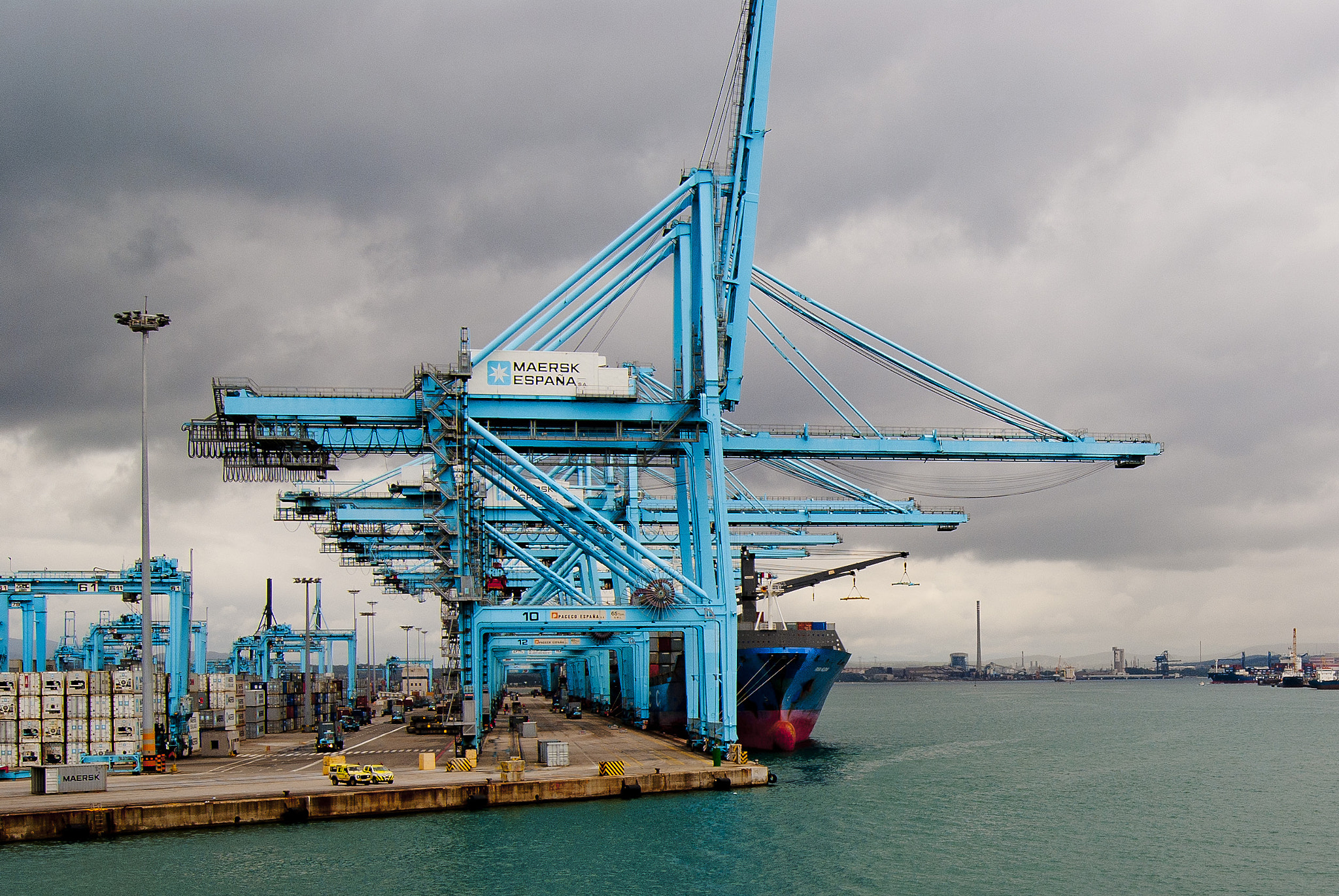 DP World investește 100 de milioane de euro în electrificarea terminalului de containere din Constanța