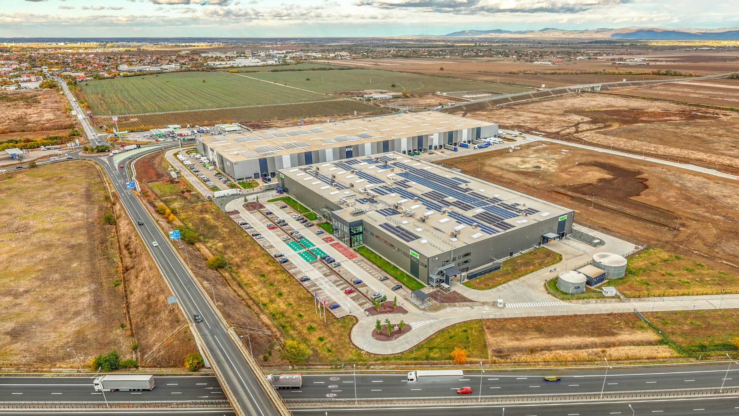 VAT România extinde unitatea de producție din Arad pentru a susține cererea din sectorul AI și semiconductori