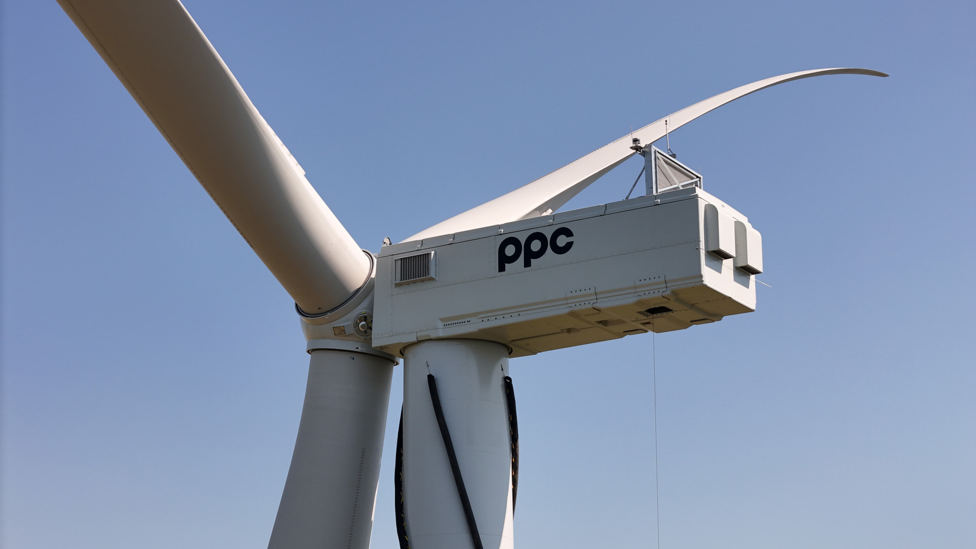 PPC Energie lansează oferta PPC Ore Smart PRO pentru companii cu consum anual sub 200.000 kWh
