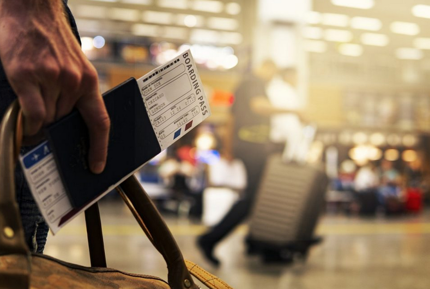 Prețurile biletelor de avion ar putea crește semnificativ, avertizează directorul Ryanair