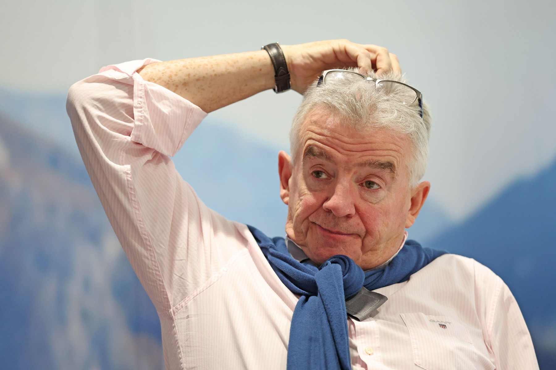 CEO Ryanair își cere scuze după utilizarea termenului de „violatori” pentru a descrie concurența