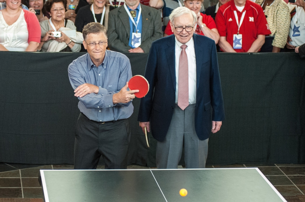 Warren Buffett renunță la funcția de președinte al Berkshire Hathaway după 60 de ani